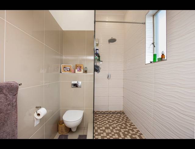2 BEDROOM APARTMENT RENTED IN MORNINGSIDE